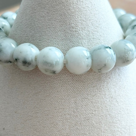 White Howlite Gemstone Beaded Stretch Bracelet - Picture 2 of 4
